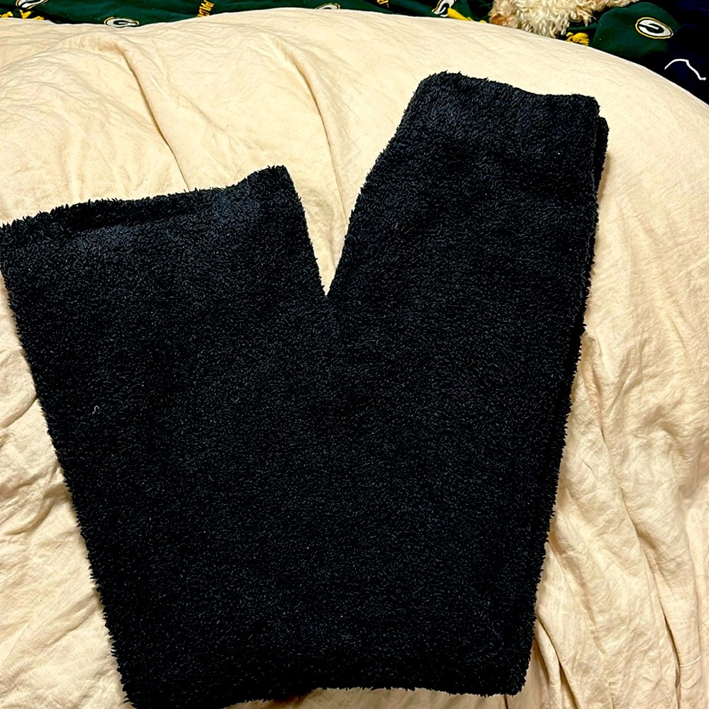 Skims L/XL Wide Leg Fuzzy Sweatpants, black, good condition!